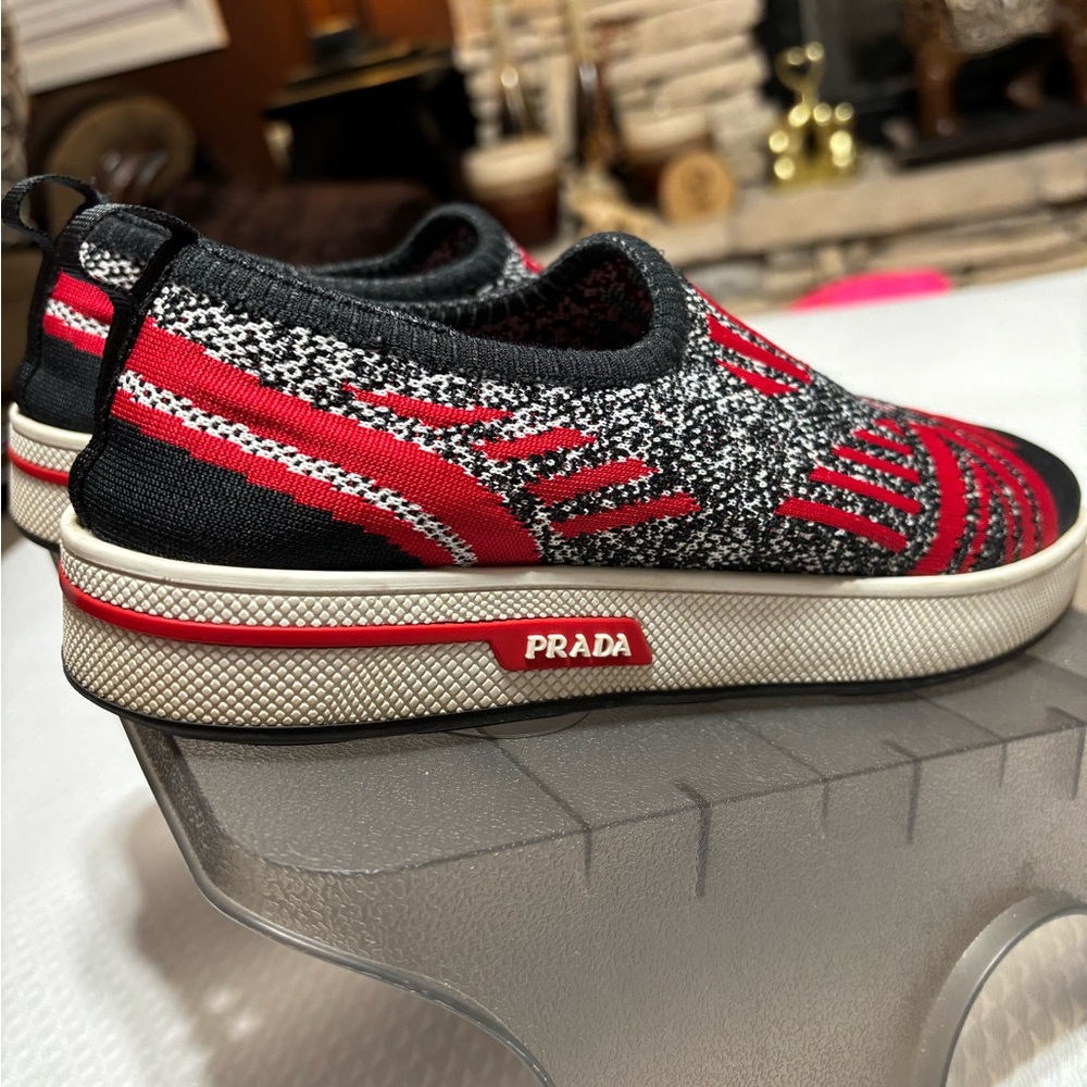 Prada shoes - Picture 2 of 16